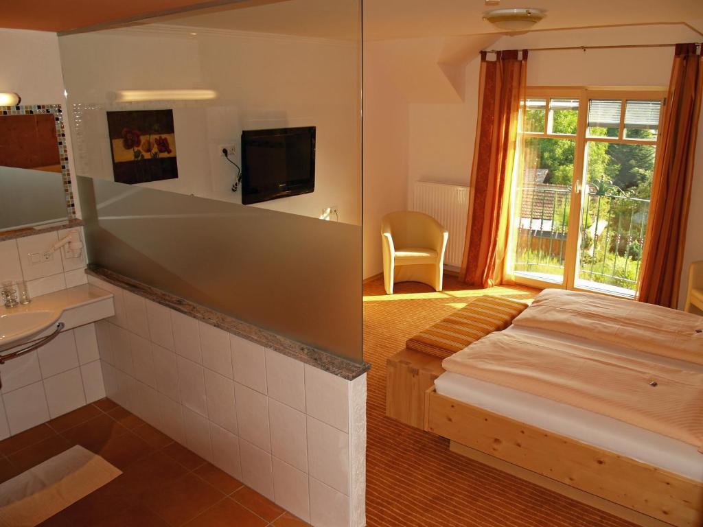Landhotel Mariensaeule Wernstein am Inn Rom bilde